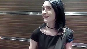 Walking & Flashing Ivy Aura in Public – Amateur Ivy Aura